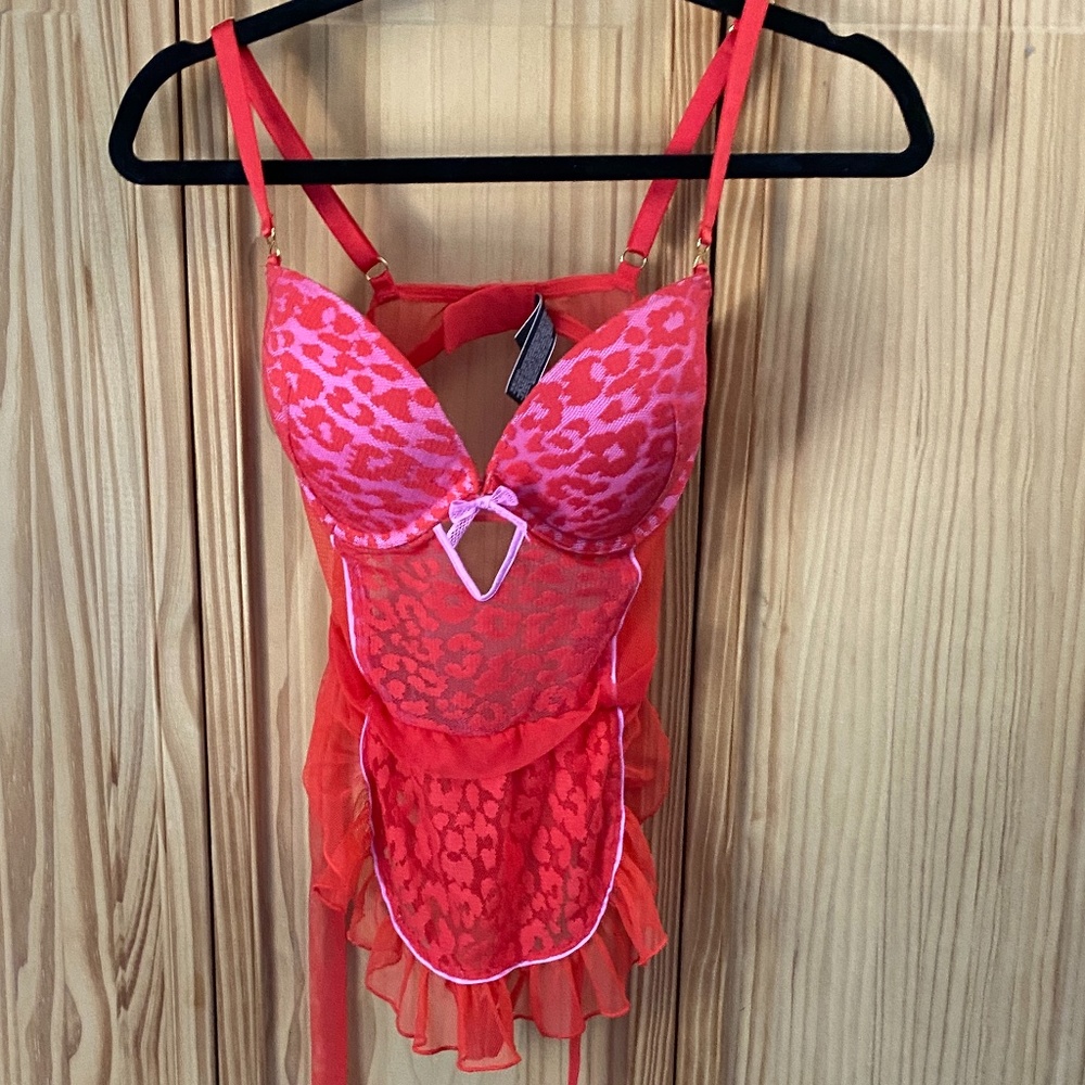 Victoria Secrets 36D